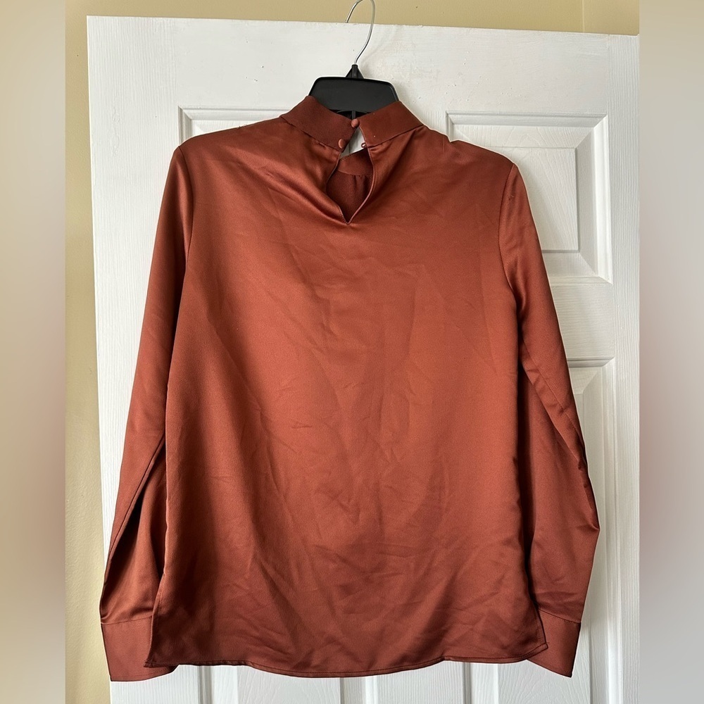 New Brown Lysse silky blouse. Long sleeves and high neck. Size XS - Picture 6 of 7